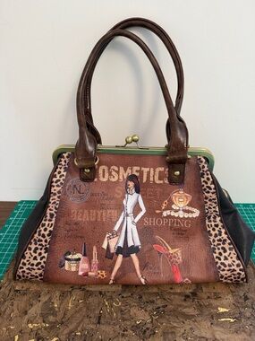 Nicole Lee “Gitana Vintage” Print Illustration Frame-Top Handbag 👜